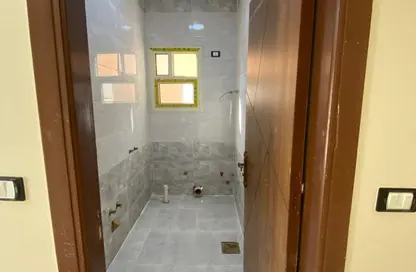 Apartment - 3 Bedrooms - 2 Bathrooms for sale in El Motamayez District - Badr City - Cairo