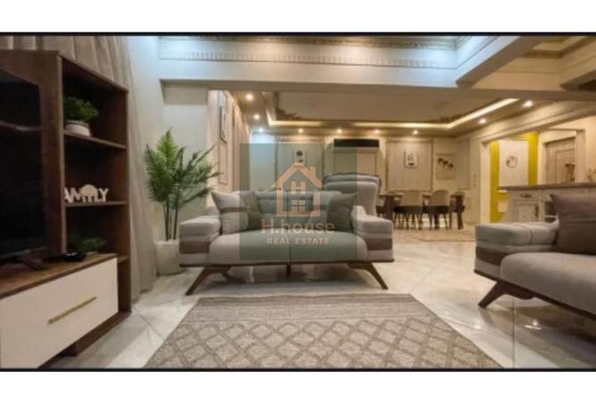 8076715 - Property Image 2