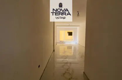 Apartment - 3 Bedrooms - 2 Bathrooms for sale in Royal Gardens - Sheikh Zayed Compounds - Sheikh Zayed City - Giza