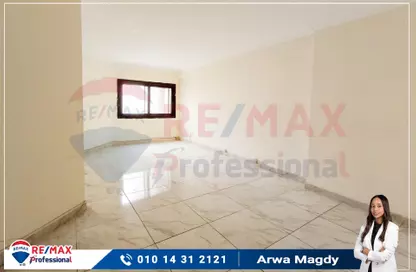 Office Space - Studio - 1 Bathroom for rent in Omar Lotfy St.   Mahatet Al Raml Square - Raml Station - Hay Wasat - Alexandria