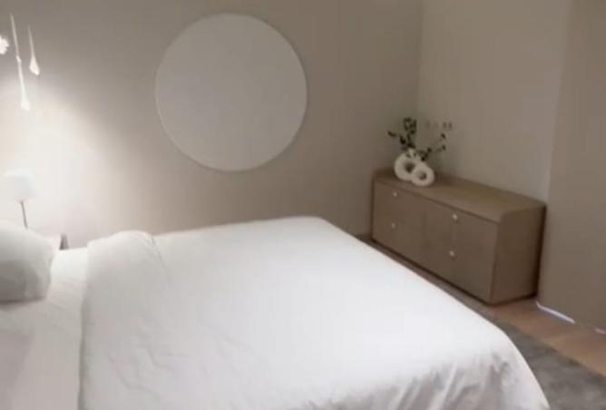 8211555 - Property Image 3