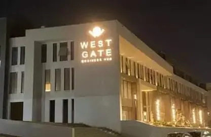 محل تجاري - استوديو للايجار في ويست جايت - كمبوندات 6 أكتوبر - مدينة 6 أكتوبر - الجيزة