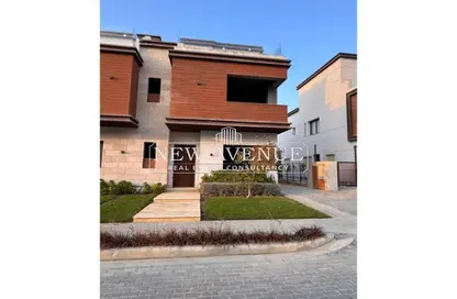 Townhouse - 4 Bedrooms - 4 Bathrooms for sale in Azzar - 5th Settlement Compounds - The 5th Settlement - New Cairo City - Cairo