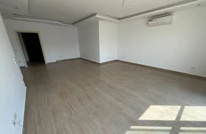 شقة - 2 غرف نوم - 3 حمامات للايجار في ذا كورت ياردز - كمبوندات الشيخ زايد - الشيخ زايد - الجيزة