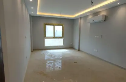 Apartment - 3 Bedrooms - 2 Bathrooms for sale in Mountain View iCity - 5th Settlement Compounds - The 5th Settlement - New Cairo City - Cairo
