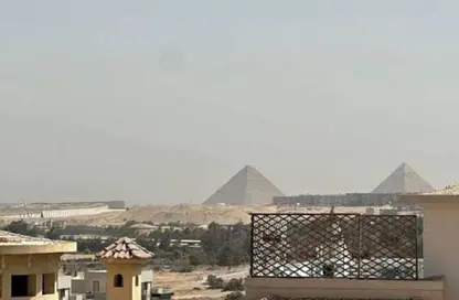 Villa - 3 Bedrooms - 2 Bathrooms for sale in Sun Capital - Fayoum Desert road - 6 October City - Giza