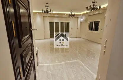 Apartment - 3 Bedrooms - 2 Bathrooms for sale in Al Amn Al Aam Compound - The 1st Settlement - New Cairo City - Cairo