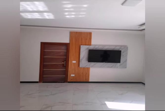 7989852 - Property Image 2
