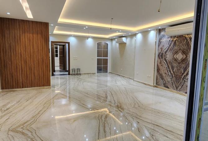 8438156 - Property Main Image