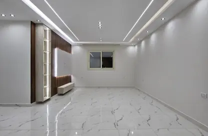 Apartment - 3 Bedrooms - 2 Bathrooms for sale in Gate 4 - Mena - Hadayek El Ahram - Giza