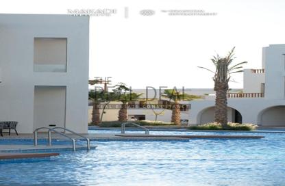 Chalet - 2 Bedrooms - 2 Bathrooms for sale in Makadi Orascom Resort - Makadi - Hurghada - Red Sea