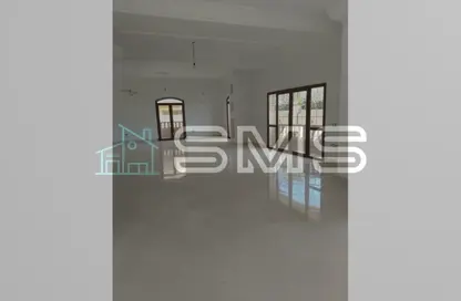 Apartment - 4 Bedrooms - 4 Bathrooms for rent in Area B - Ganoob El Acadimia - New Cairo City - Cairo