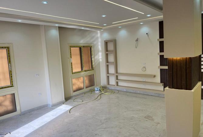 8313902 - Property Image 3