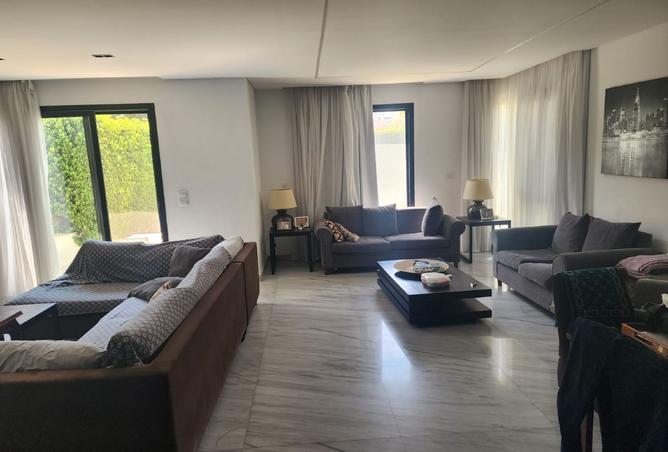 8226131 - Property Image 2