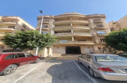 Apartment - 3 Bedrooms - 3 Bathrooms for sale in El Narges Buildings - Al Narges - New Cairo City - Cairo