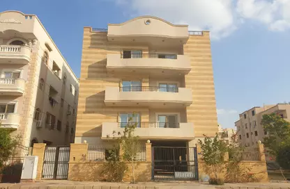 Apartment - 3 Bedrooms - 2 Bathrooms for rent in 8th Area - Shorouk City - Cairo