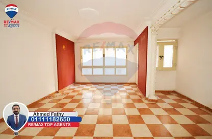 Apartment - 2 Bedrooms - 1 Bathroom for rent in El Mandara - Hay Than El Montazah - Alexandria