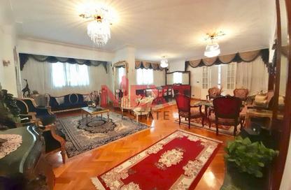Apartment - 3 Bedrooms - 2 Bathrooms for sale in Kafr Abdo St. - Kafr Abdo - Roushdy - Hay Sharq - Alexandria