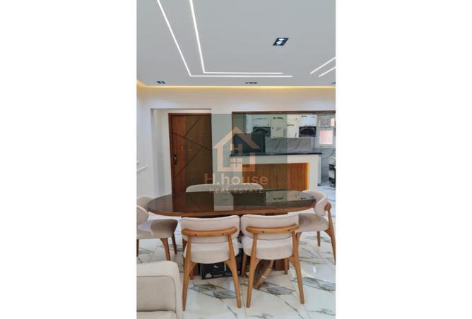 7983841 - Property Main Image