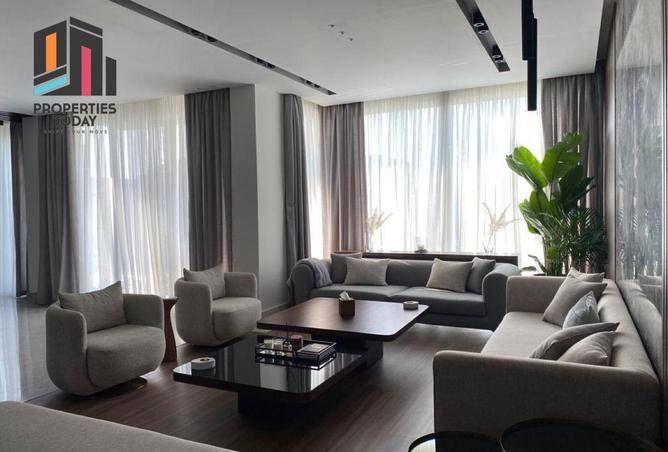 8121203 - Property Image 3