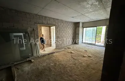 Apartment - 2 Bedrooms - 2 Bathrooms for sale in Lake View Residence - 5th Settlement Compounds - The 5th Settlement - New Cairo City - Cairo