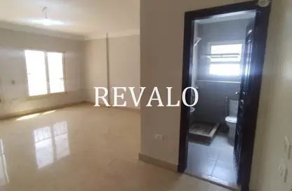 Apartment - 3 Bedrooms - 3 Bathrooms for rent in Al Khamayel city - Sheikh Zayed Compounds - Sheikh Zayed City - Giza