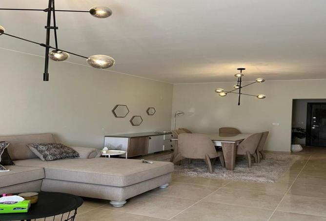 8042483 - Property Image 2
