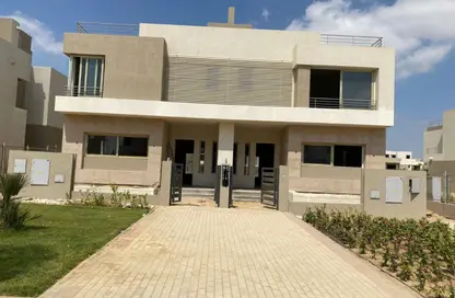 فيلا - 6 غرف نوم - 7 حمامات للبيع في ذا كراون - طريق مصر اسكندرية الصحراوي - مدينة 6 أكتوبر - الجيزة