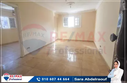Apartment - 2 Bedrooms - 1 Bathroom for sale in Winget st. - Bolkly - Hay Sharq - Alexandria