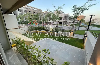 Townhouse - 3 Bedrooms - 4 Bathrooms for sale in Granda Life - El Shorouk Compounds - Shorouk City - Cairo
