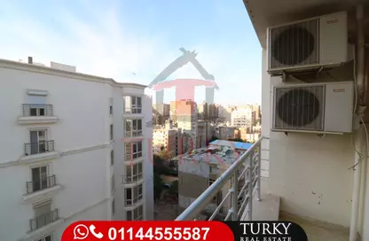 Apartment - 3 Bedrooms - 2 Bathrooms for sale in Kafr Abdo St. - Kafr Abdo - Roushdy - Hay Sharq - Alexandria