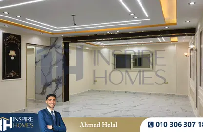 Apartment - 3 Bedrooms - 1 Bathroom for rent in Laurent - Hay Sharq - Alexandria
