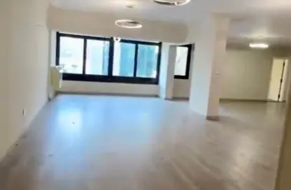 شقة - 3 غرف نوم - 2 حمامات للبيع في ميدان فيني - الدقي - الجيزة