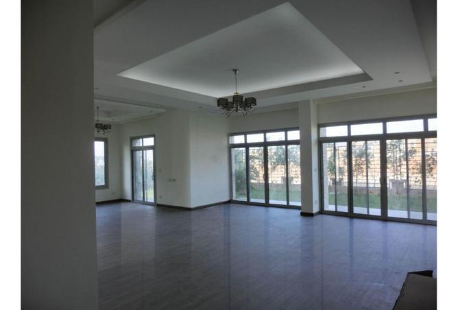 8060541 - Property Image 3
