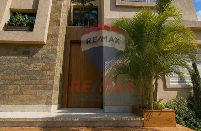 Villa - 6 Bedrooms - 7 Bathrooms for sale in Jubail - 26th of July Corridor - 6 October City - Giza