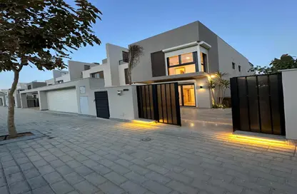 Villa - 4 Bedrooms - 5 Bathrooms for rent in Sodic East - 6th District - New Heliopolis - Cairo