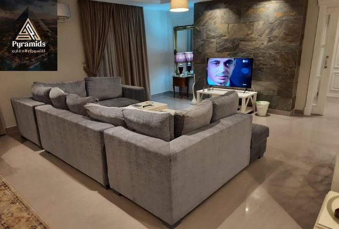 8211989 - Property Image 2