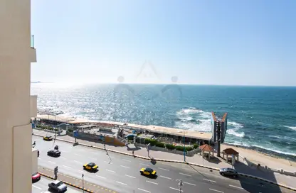 Apartment - 3 Bedrooms - 2 Bathrooms for sale in Al Kornish Square - Sporting - Hay Sharq - Alexandria