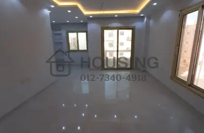 شقة - 3 غرف نوم - 2 حمامات للايجار في التوسعات الشمالية - مدينة 6 أكتوبر - الجيزة