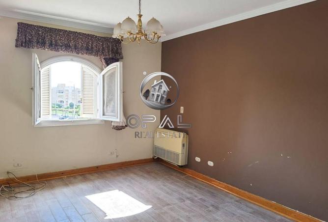 8022635 - Property Image 2