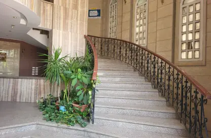 Apartment - 4 Bedrooms - 2 Bathrooms for sale in Moez Al Dawla St. - 6th Zone - Nasr City - Cairo