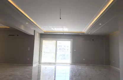 Apartment - 3 Bedrooms - 3 Bathrooms for sale in Mountain View iCity - 5th Settlement Compounds - The 5th Settlement - New Cairo City - Cairo