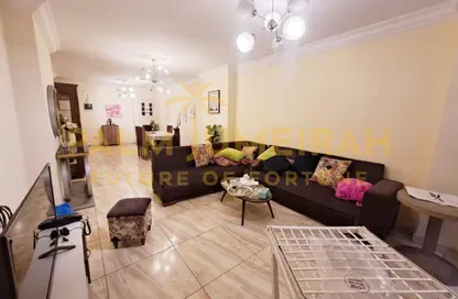 Apartment - 3 Bedrooms - 1 Bathroom for rent in Cleopatra - Hay Sharq - Alexandria
