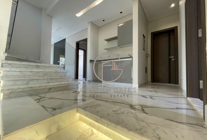 8069100 - Property Image 3
