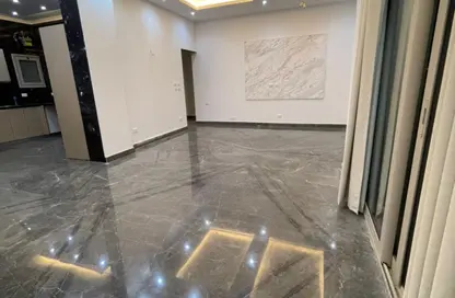 (بنتهاوس  (روف - 4 غرف نوم - 3 حمامات للايجار في جاليريا  مون فالى - المستثمرين الجنوبية - مدينة القاهرة الجديدة - القاهرة