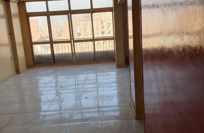 شقة - 3 غرف نوم - 2 حمامات للبيع في شارع السودان - المهندسين - الجيزة