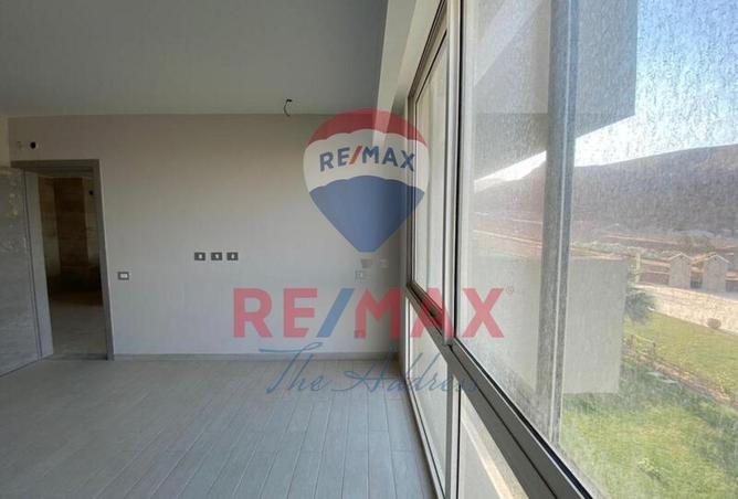 8247940 - Property Image 2