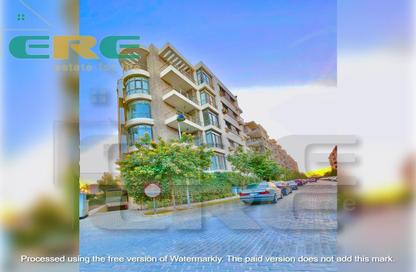 Apartment - 3 Bedrooms - 3 Bathrooms for sale in Tag Sultan - Ring Road - Cairo