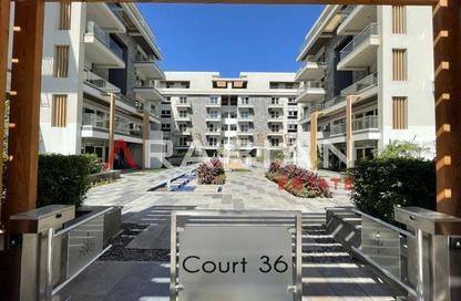 Villa - 4 Bedrooms - 3 Bathrooms for sale in Mountain View iCity - 5th Settlement Compounds - The 5th Settlement - New Cairo City - Cairo