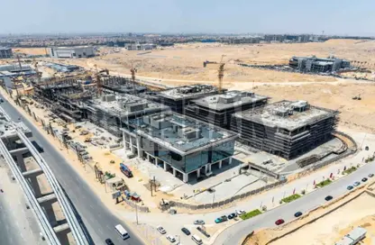 مساحات مكتبية - استوديو - 1 حمام للبيع في جولدن جيت - شارع التسعين الجنوبي - التجمع الخامس - مدينة القاهرة الجديدة - القاهرة
